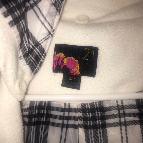 Forever 21 white coat with detachable hood - Picture 4 of 4